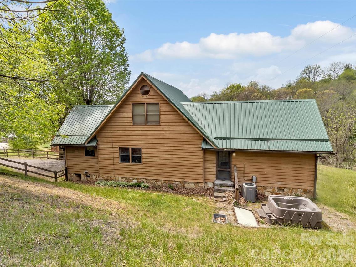61 Lucy Dr., Canton, NC 28716
