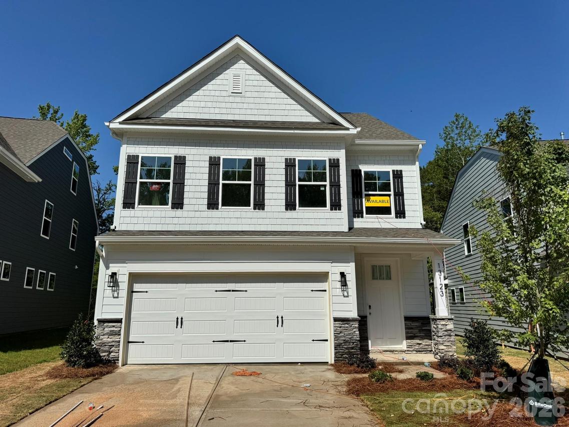 13123 Foxberry Rd., Charlotte, NC 28213