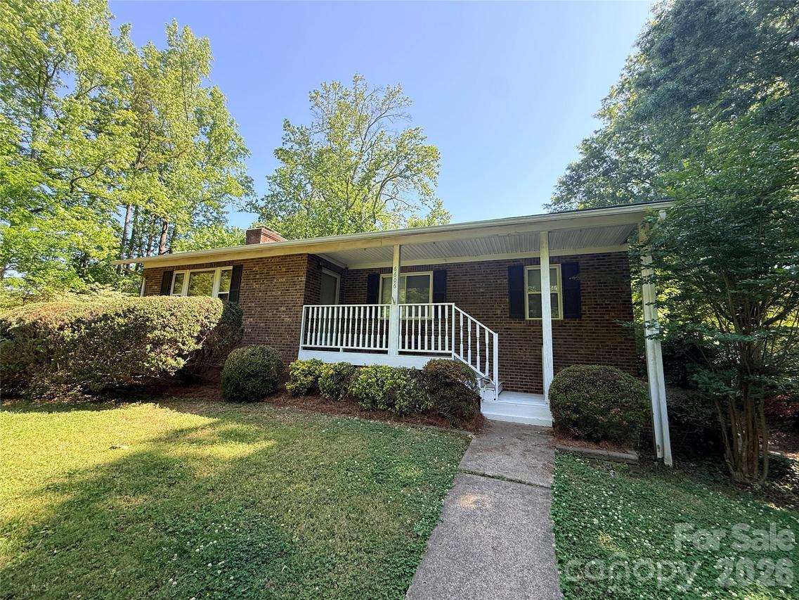 6606 Ludell Ln., Charlotte, NC 28215