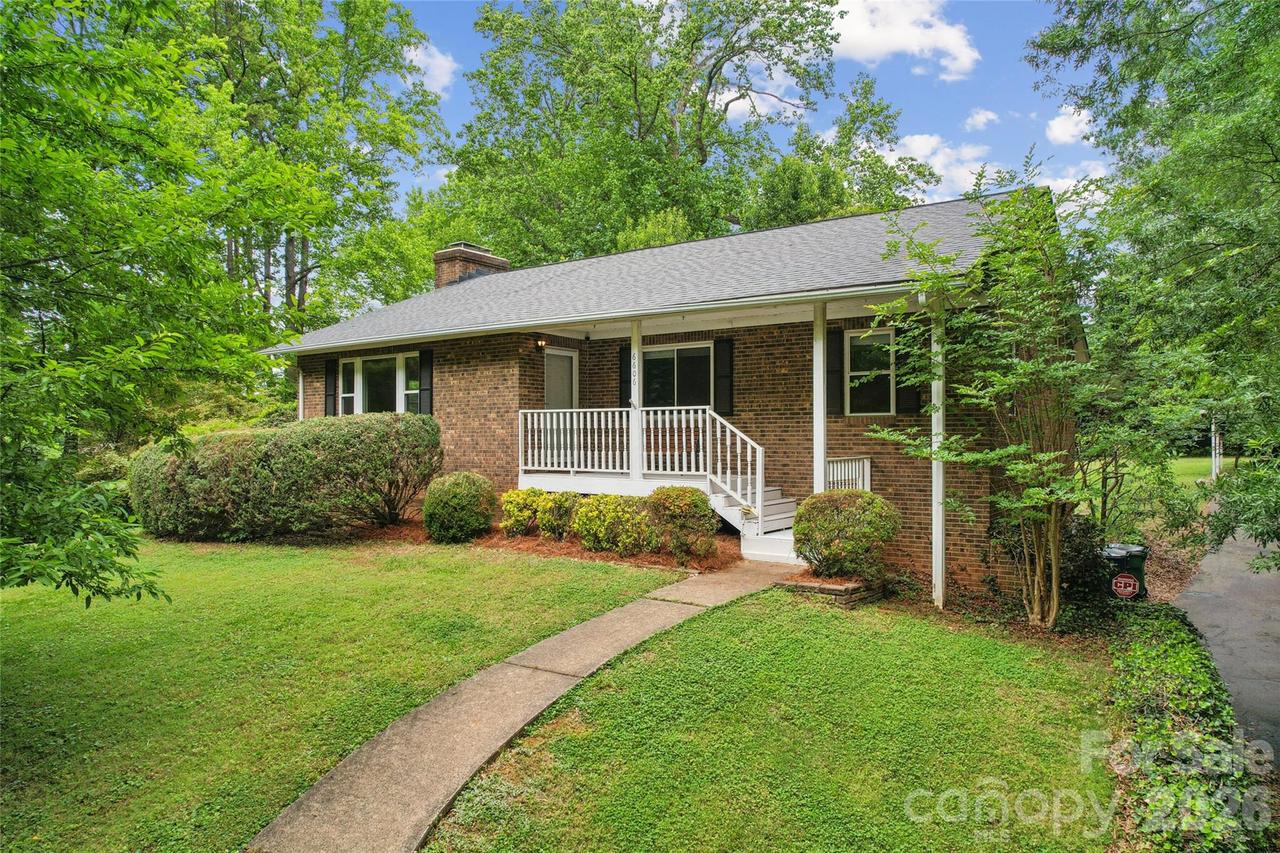 6606 Ludell Ln., Charlotte, NC 28215