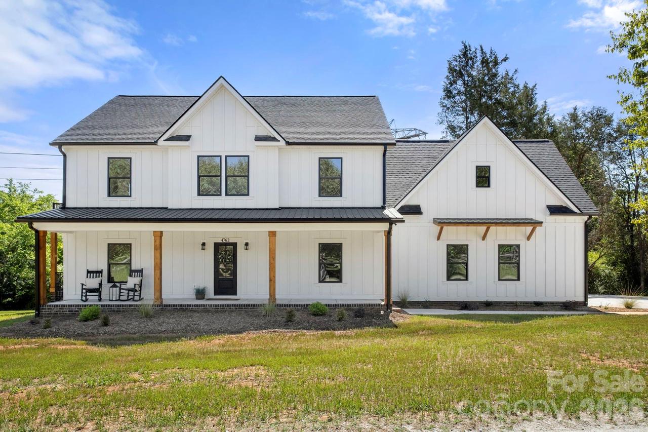 4762 Lazy Ln., Denver, NC 28037