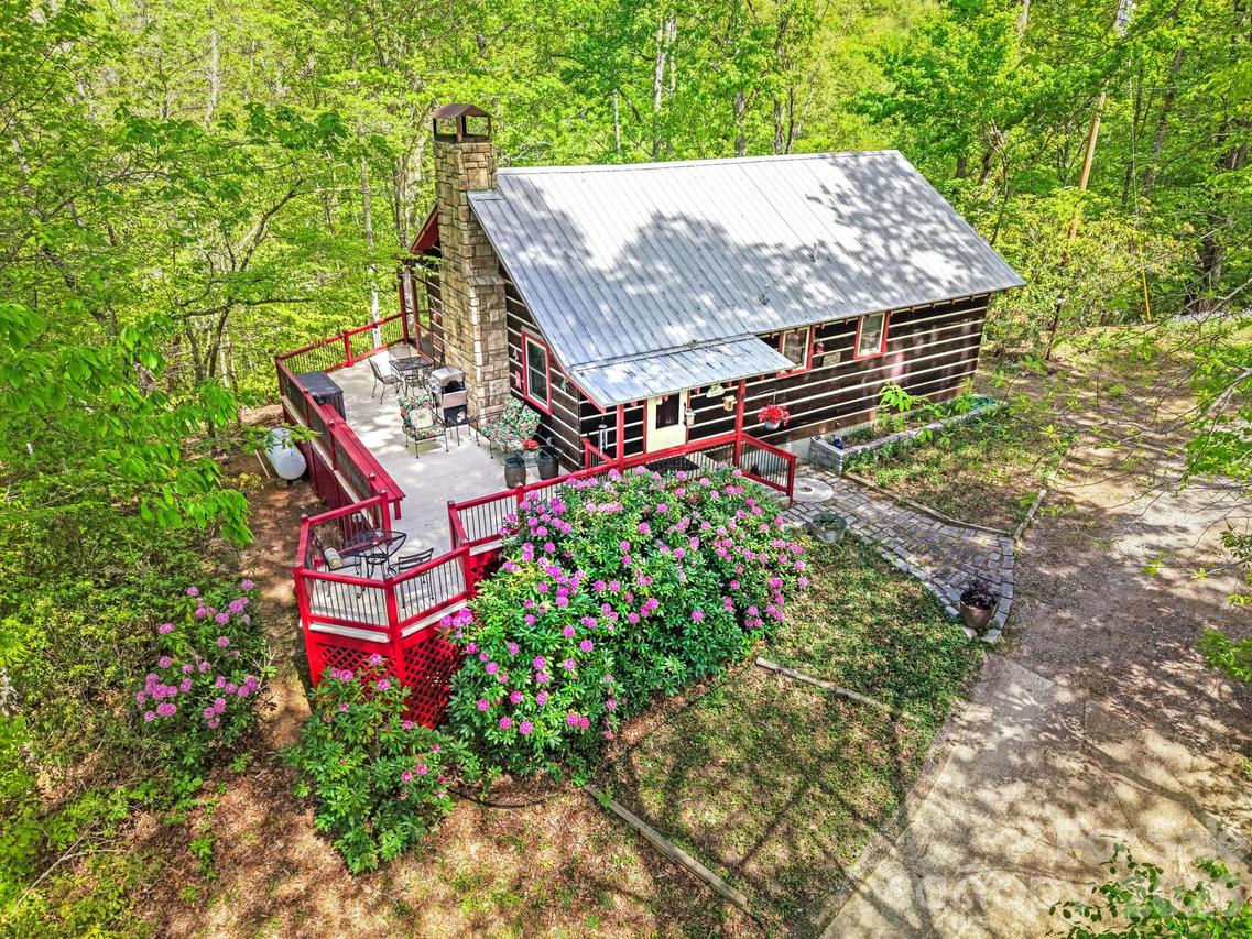 80 Corbin Hills Dr., Franklin, NC 28734