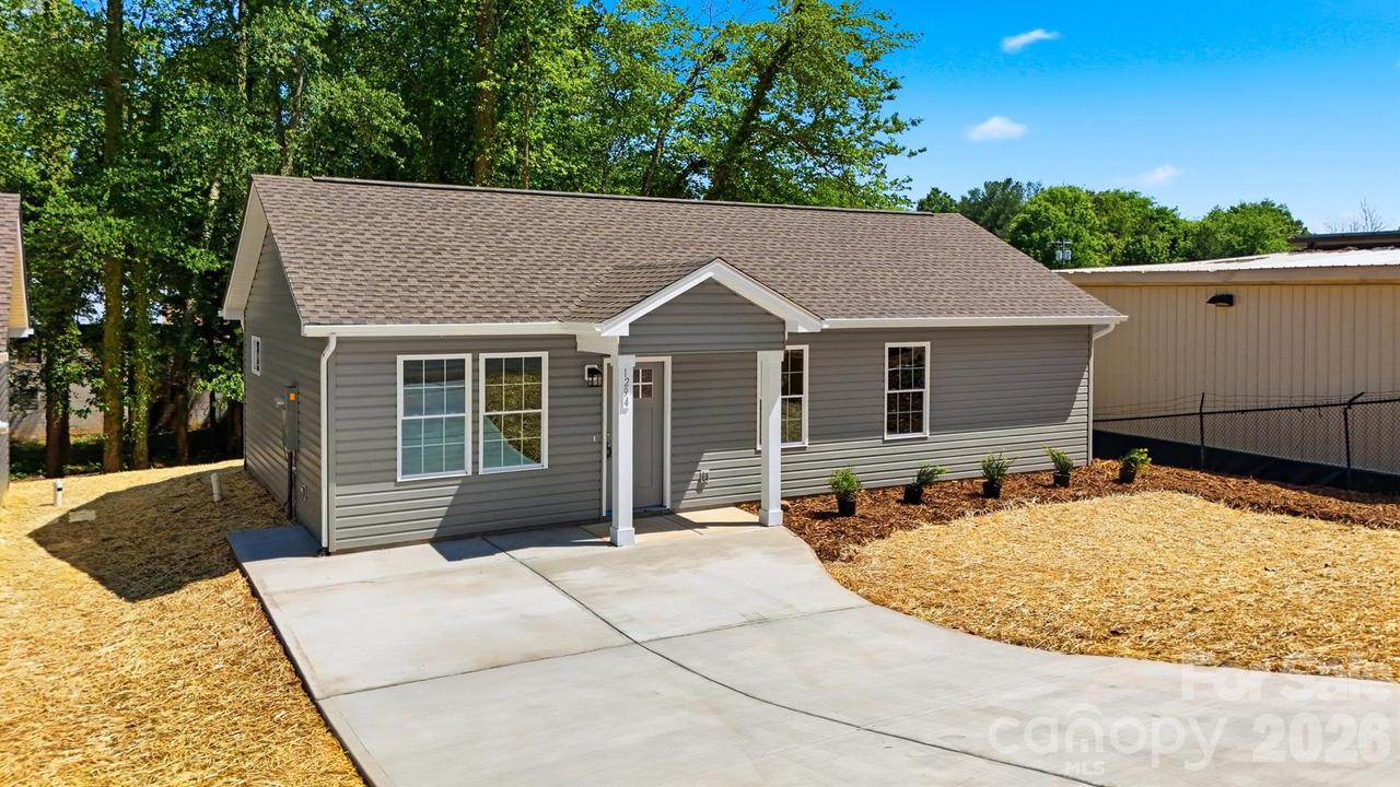 1294 18th St., Hickory, NC 28601