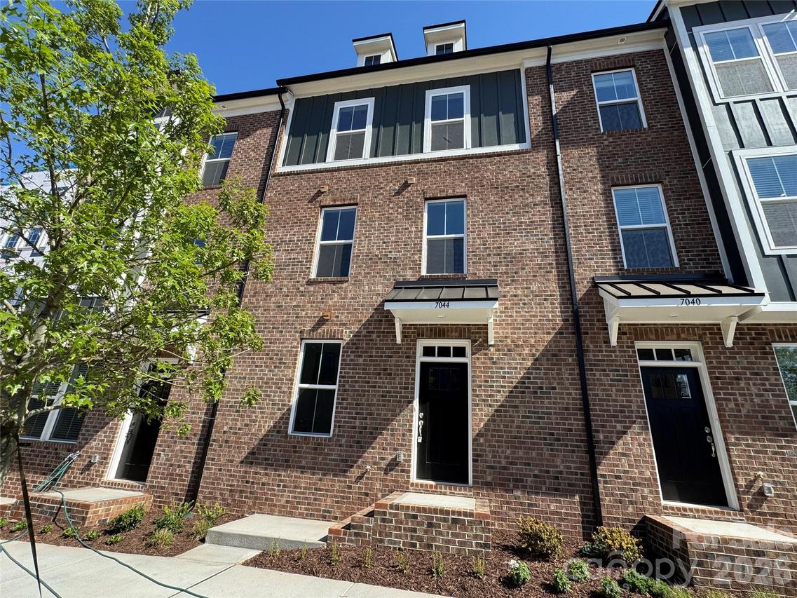 7044 Westrow Ave., Charlotte, NC 28278