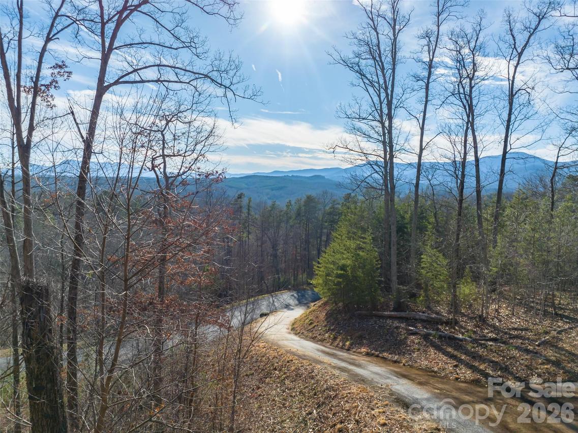 223 Rock Ledge Dr., Lake Lure, NC 28746