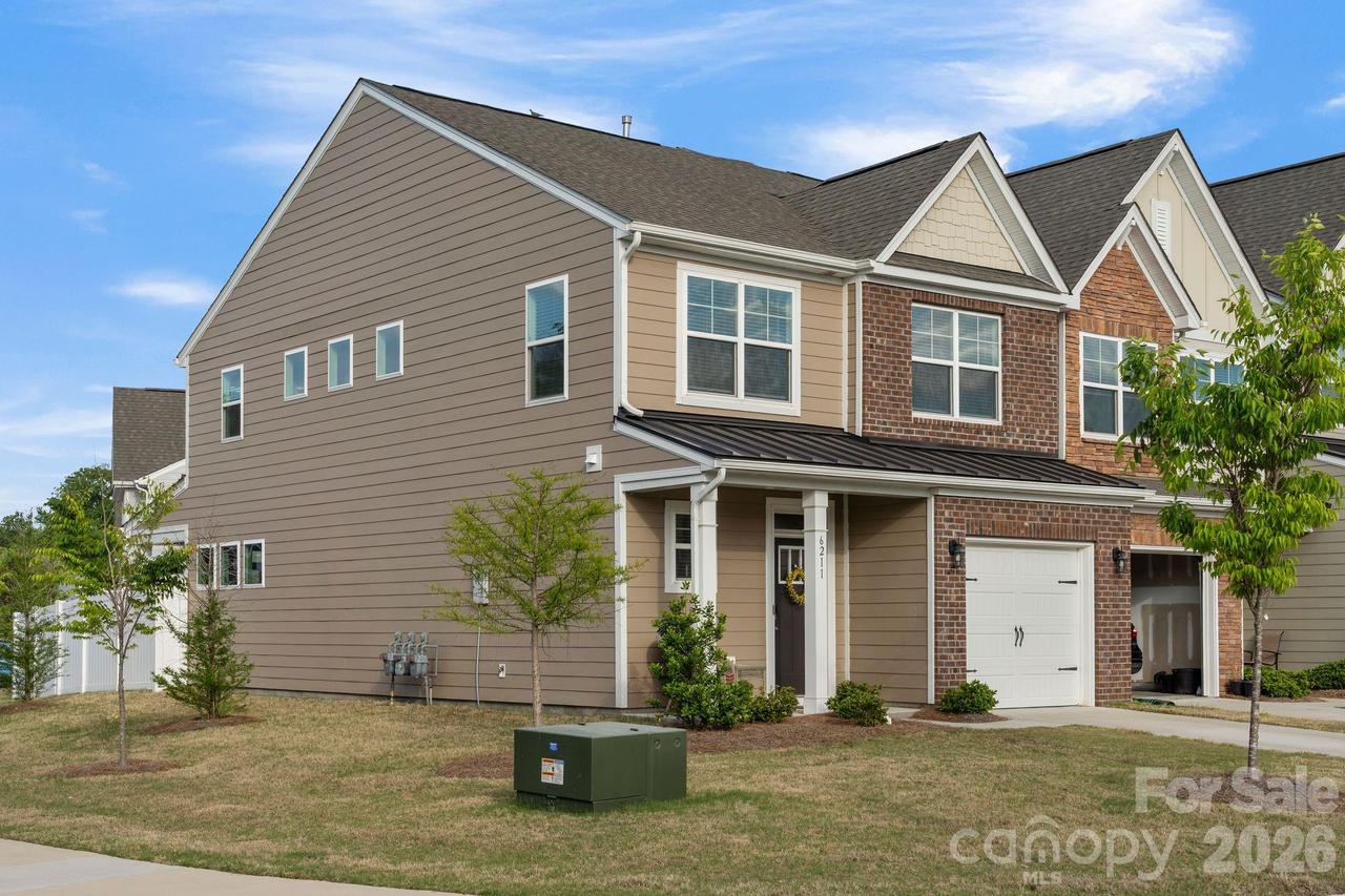 6211 Nandina Dr., Harrisburg, NC 28075