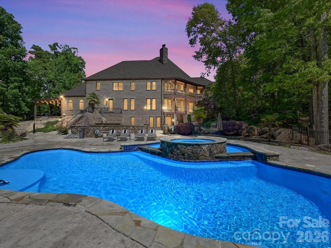 6112 Rehobeth Rd., Waxhaw, NC 28173