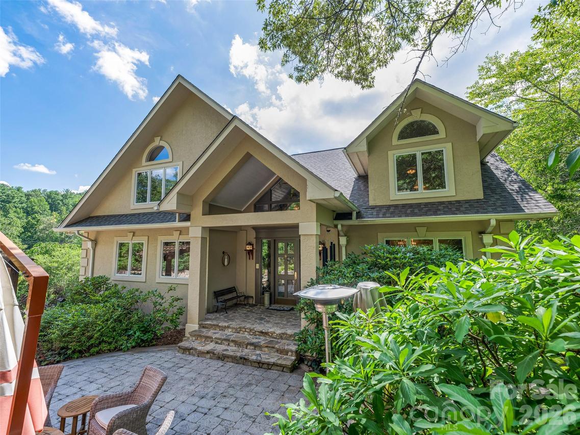 212 S Plains Dr., Asheville, NC 28803