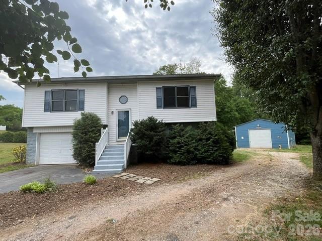 2381 Boardwalk Ct., Lenoir, NC 28645
