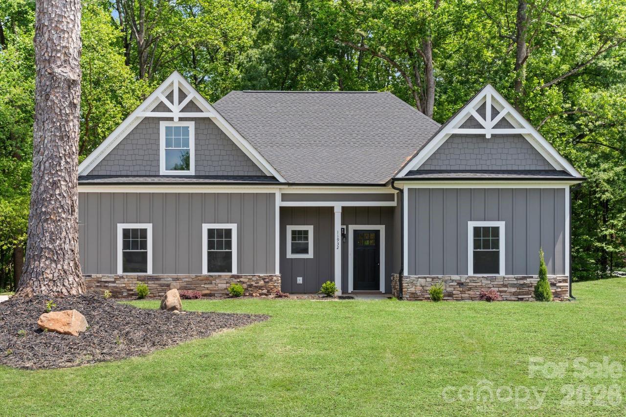 11932 Crabapple Ln., Huntersville, NC 28078