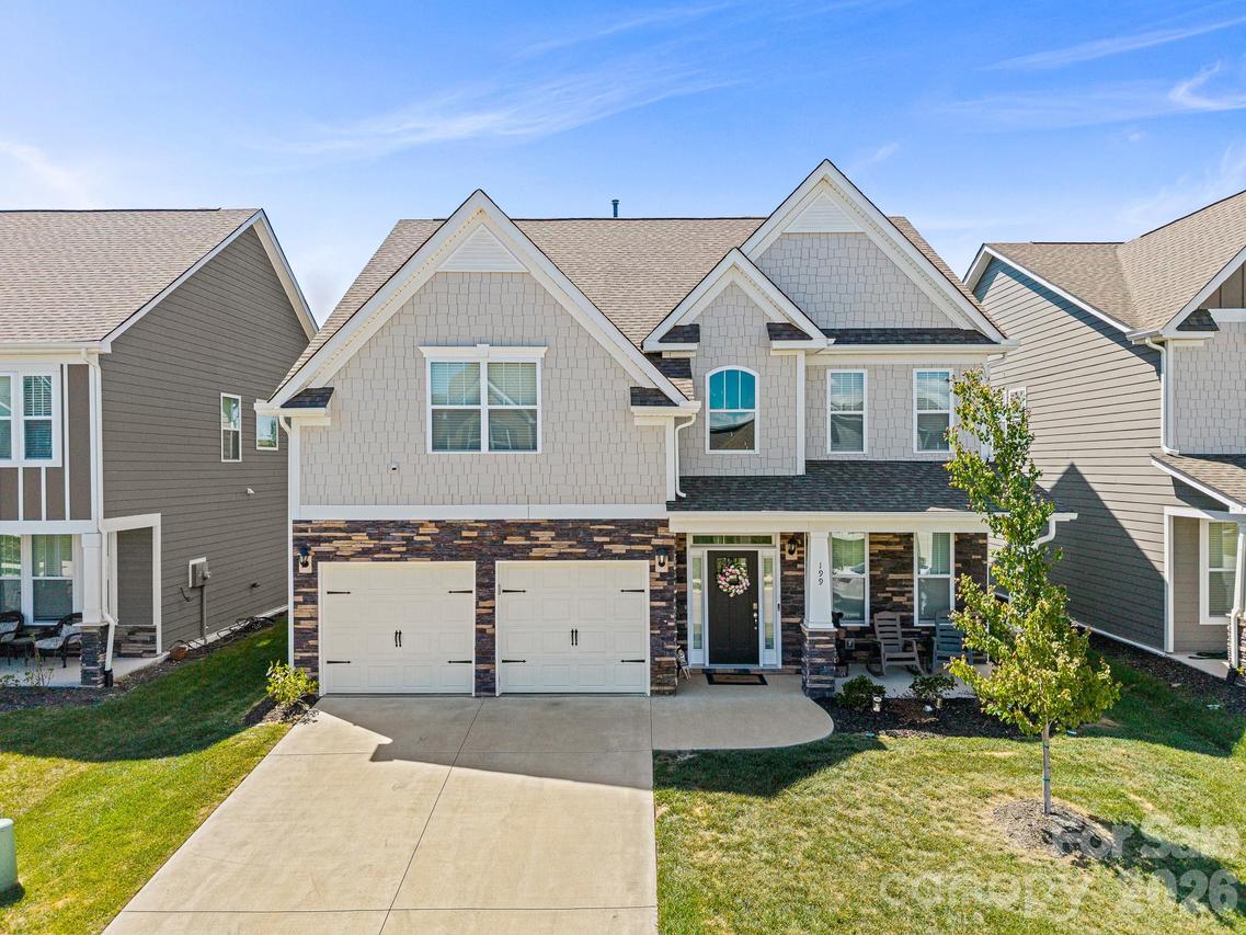 199 Fox Cove Rd., Hendersonville, NC 28792