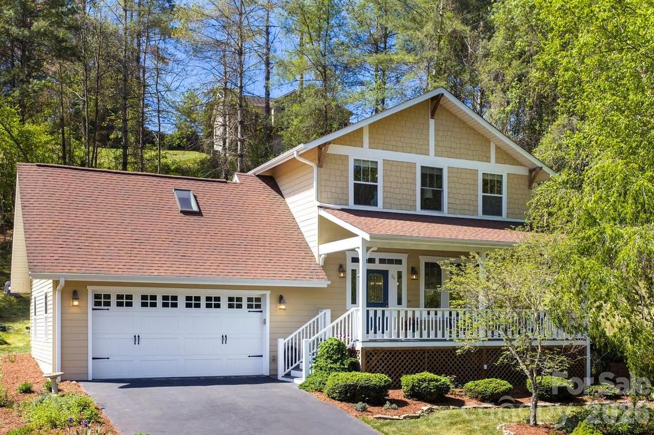 26 Macdougall Ln., Weaverville, NC 28787