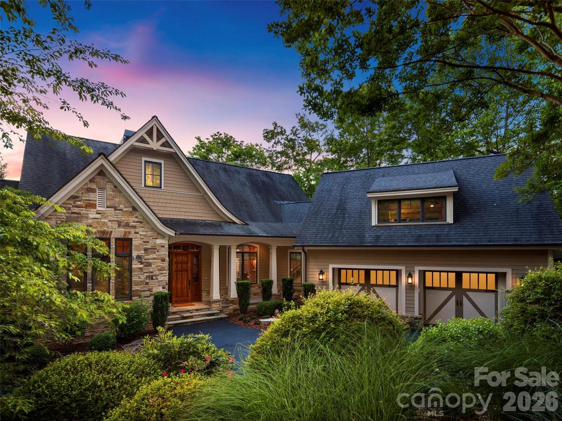 171 Walnut Valley Pkwy., Arden, NC 28704