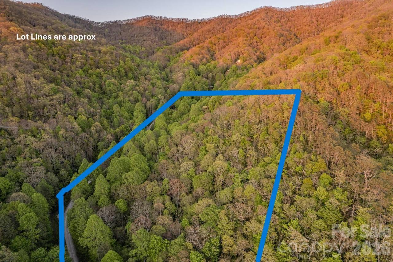 000 Unahala Creek Dr., Bryson City, NC 28713