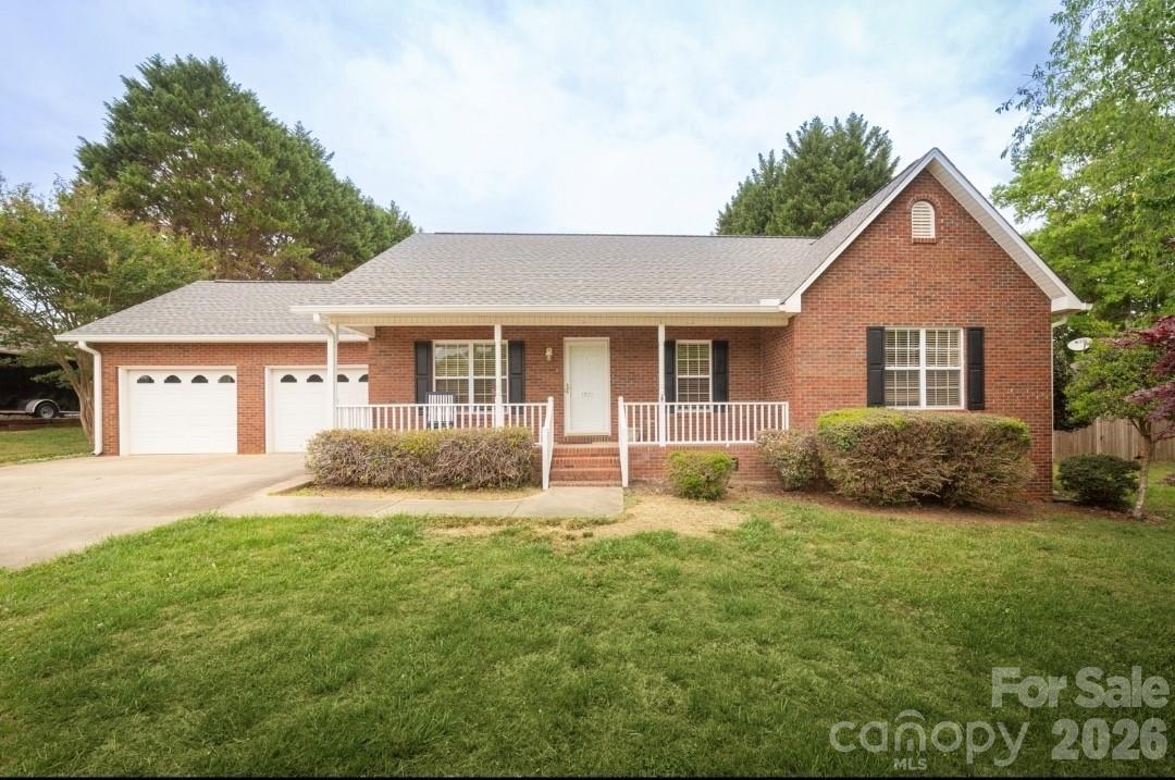 3971 Rolling Meadow Ln., Lincolnton, NC 28092