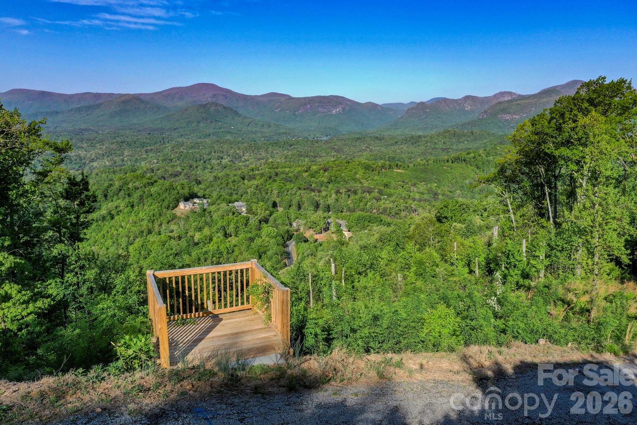 Golden Dr., Lake Lure, NC 28746