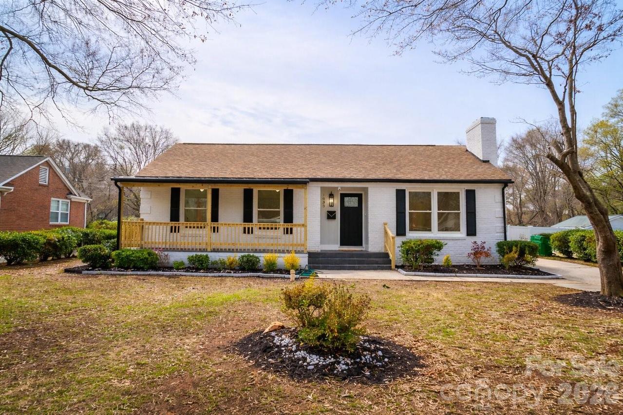 1033 Tracy Dr., Charlotte, NC 28217