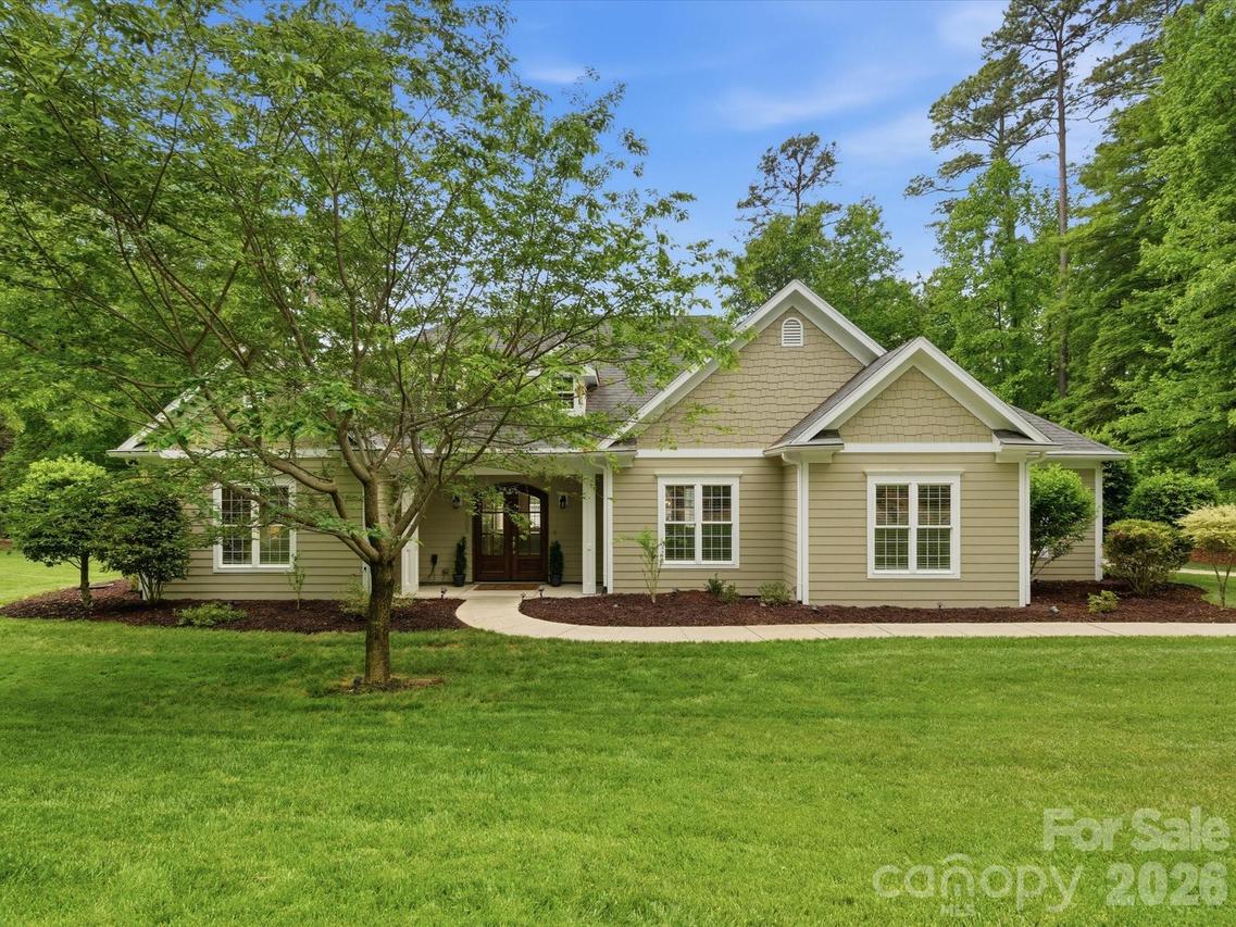 505 Stonemarker Rd., Mooresville, NC 28117