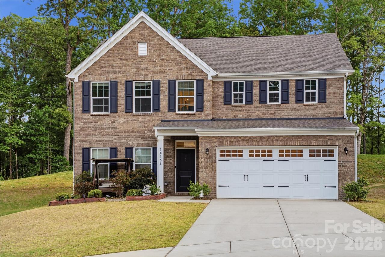 10158 Paper Birch Dr., Charlotte, NC 28215