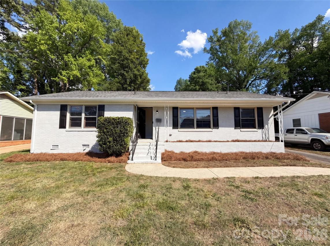 1815 Weststone Dr., Charlotte, NC 28208