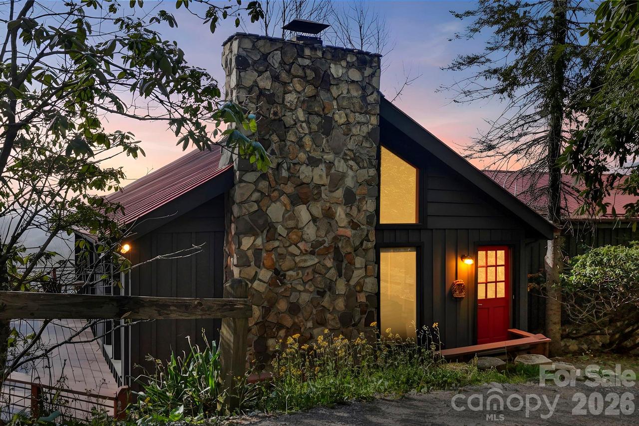 339 Granny Lewis Ln., Mars Hill, NC 28754