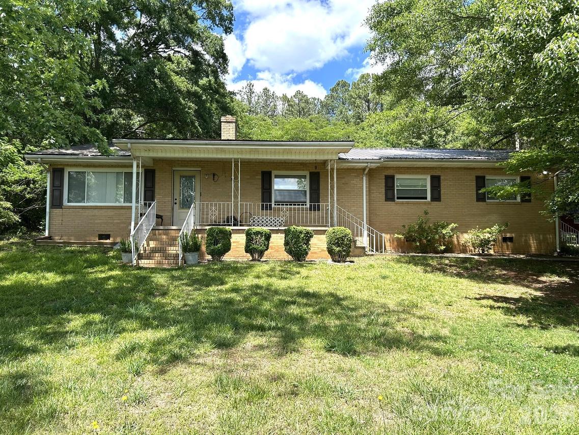 2307 Harris Henrietta Rd., Mooresboro, NC 28114