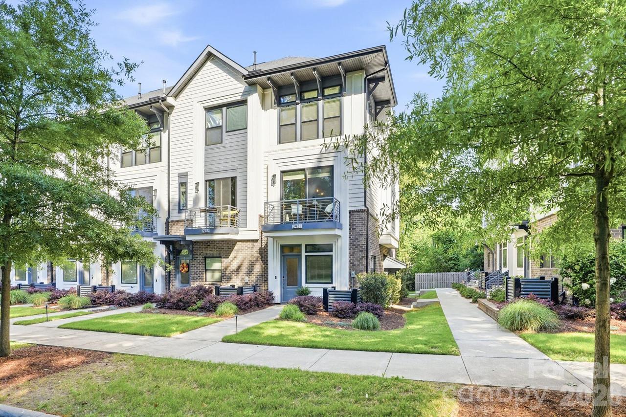2931 Simpson Dr., Charlotte, NC 28205
