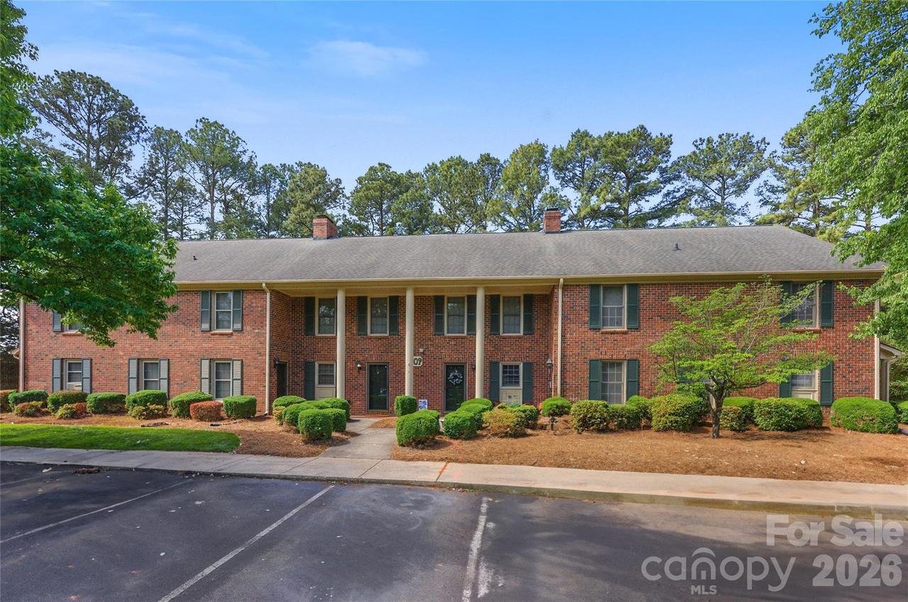 809 Jamestown Dr. #5, Gastonia, NC 28056