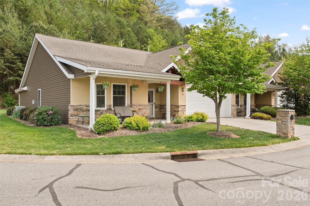 66 Kenai Tr., Waynesville, NC 28786