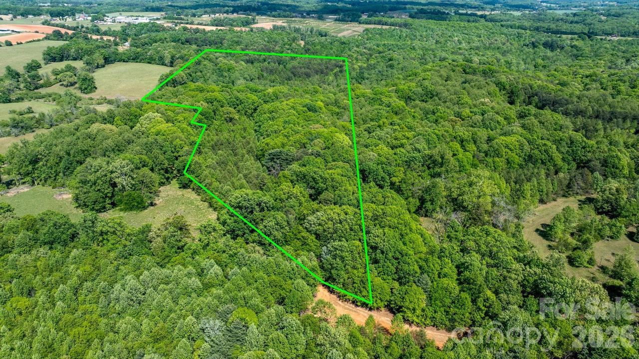 256 Long Leaf Pine Dr., Hiddenite, NC 28636