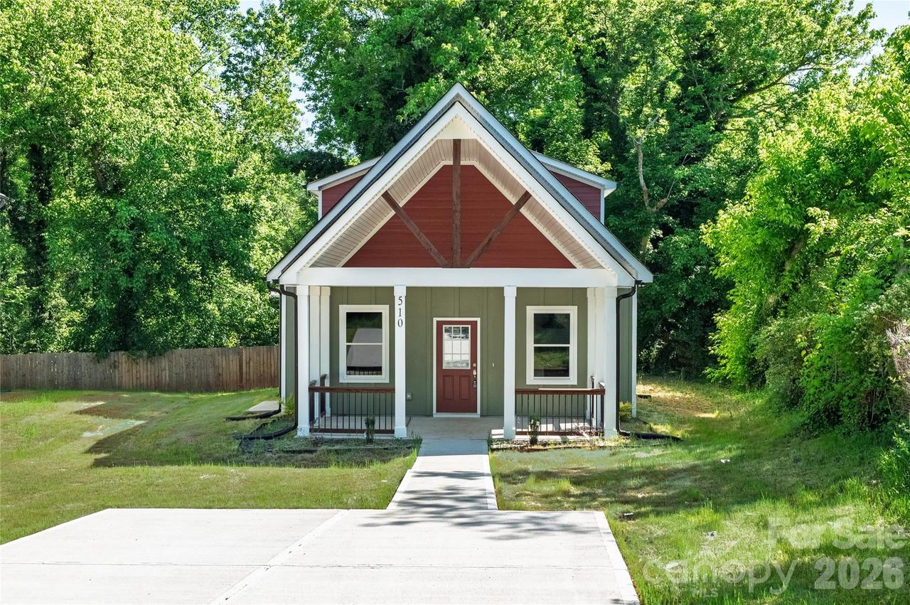 510 North Mulberry St., Cherryville, NC 28021