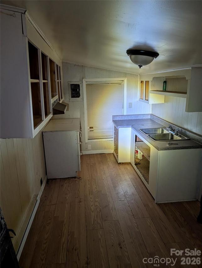 1024 W Sycamore Ave., Gastonia, NC 28052