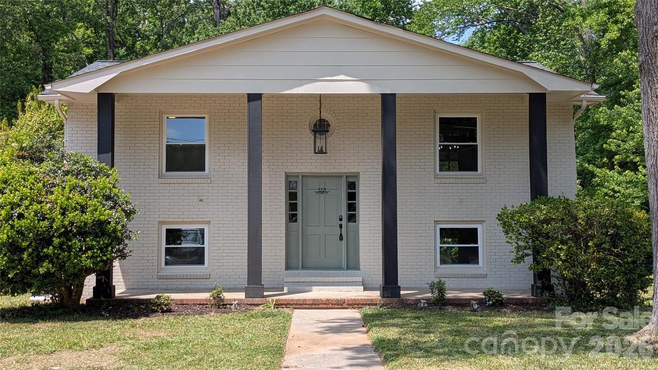 5701 Ilford St., Charlotte, NC 28215