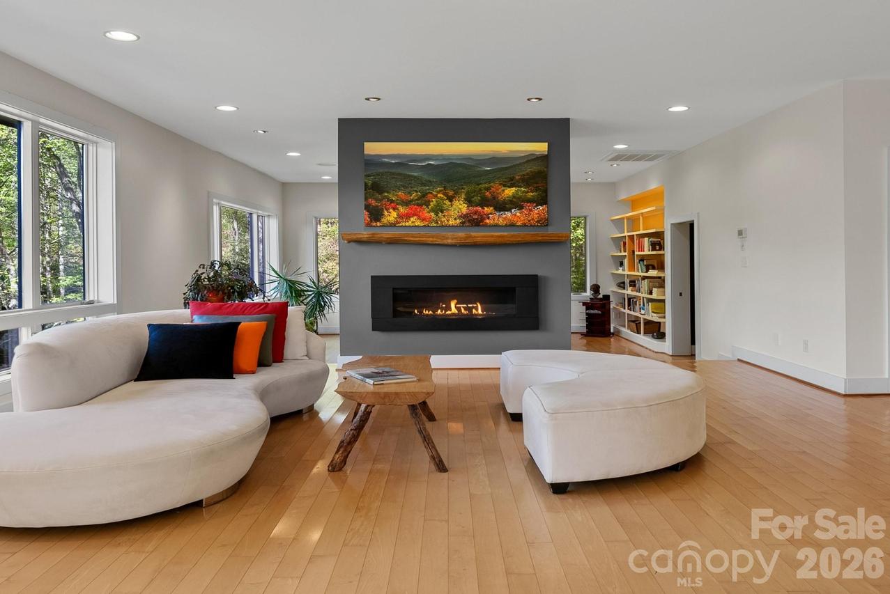 404 Amanda Dr. #2A&3, Mars Hill, NC 28754