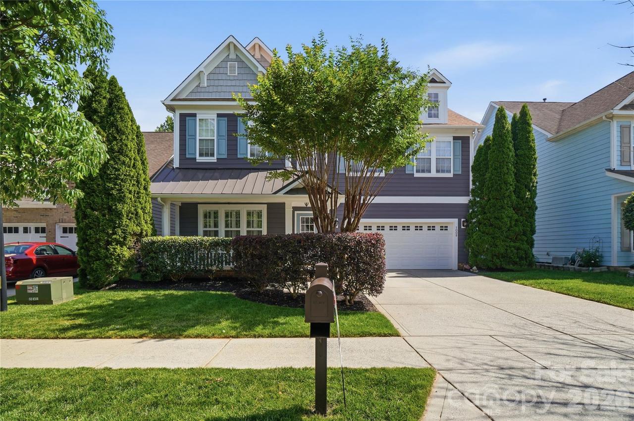 1009 Baybrook Dr., Waxhaw, NC 28173