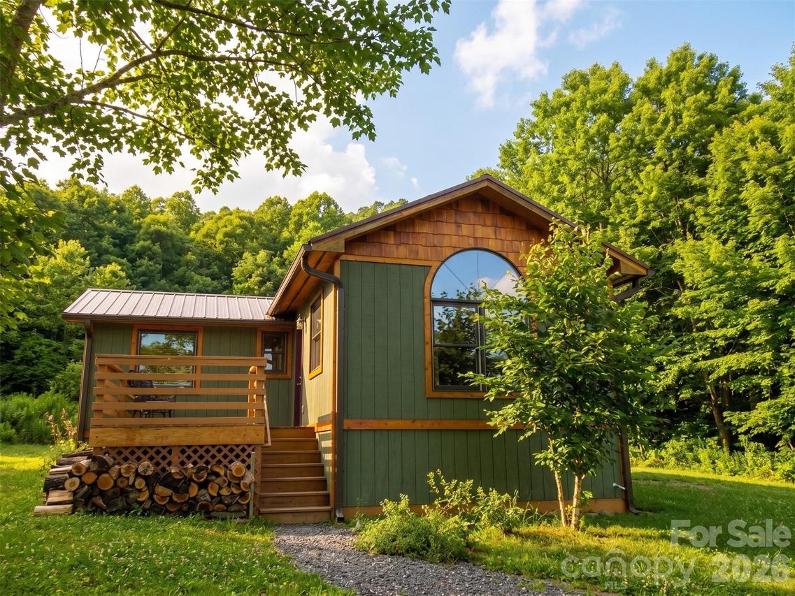 115 Gardening Frog Tr., Waynesville, NC 28785