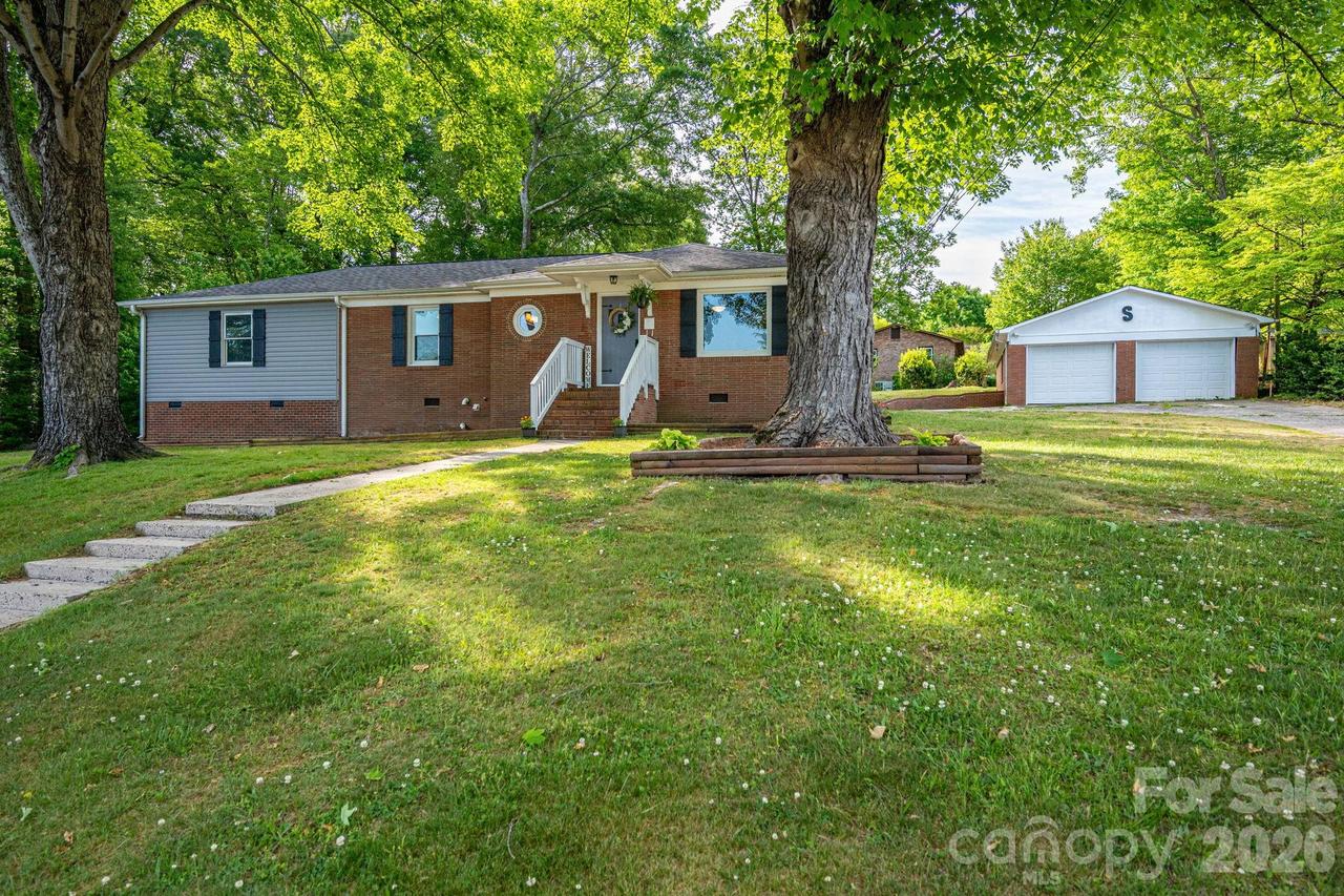 704 Dogwood Ave., Lincolnton, NC 28092