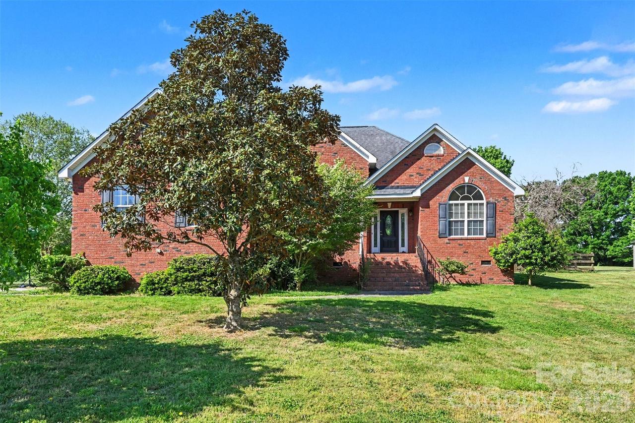 2029 Saye Brook Dr., Monroe, NC 28112