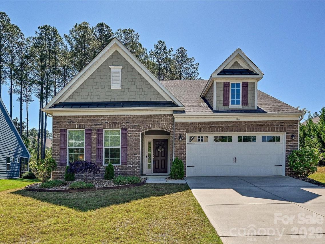 304 Picasso Tr., Mount Holly, NC 28120