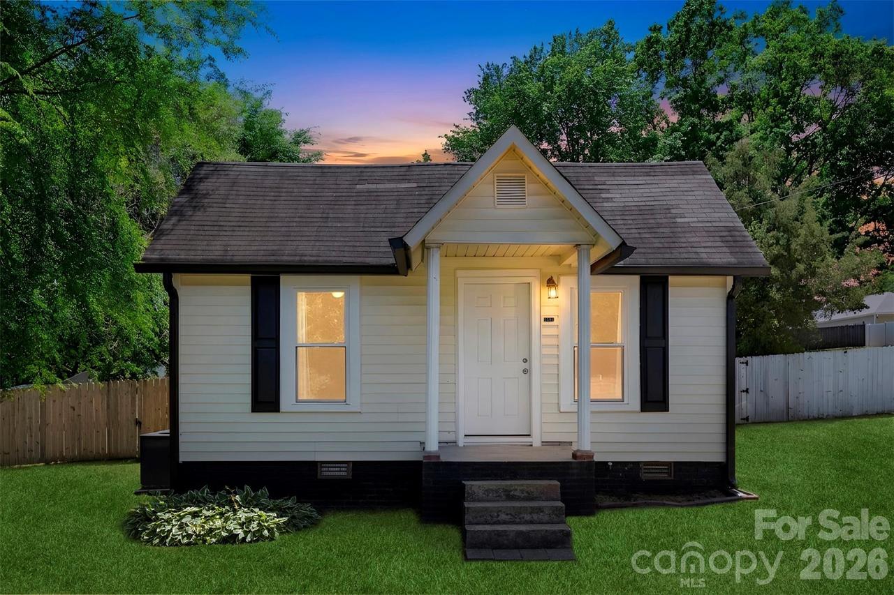 2504 Glenwood St., Kannapolis, NC 28083