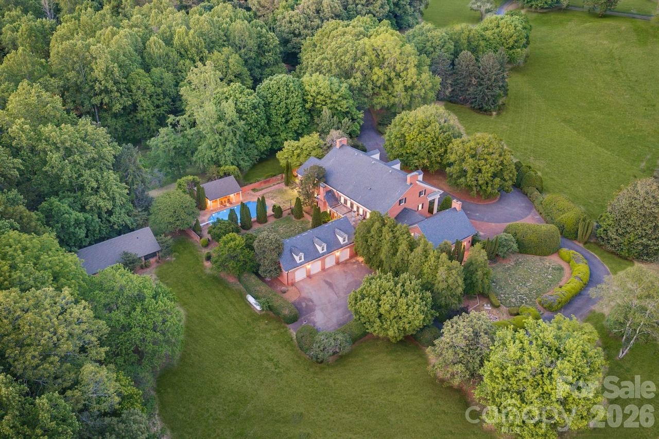 1486 Knolls Dr. #2, Newton, NC 28658