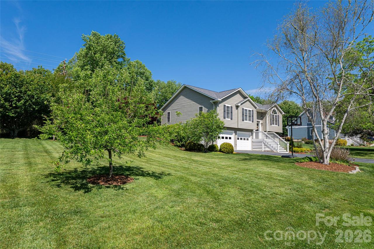 5 Mallory Meadows Ct., Arden, NC 28704