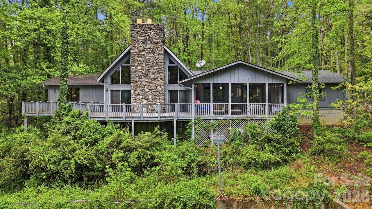 260 Tranquility Pl., Hendersonville, NC 28739