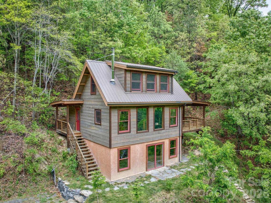 1146 Thomas Branch Rd., Marshall, NC 28753