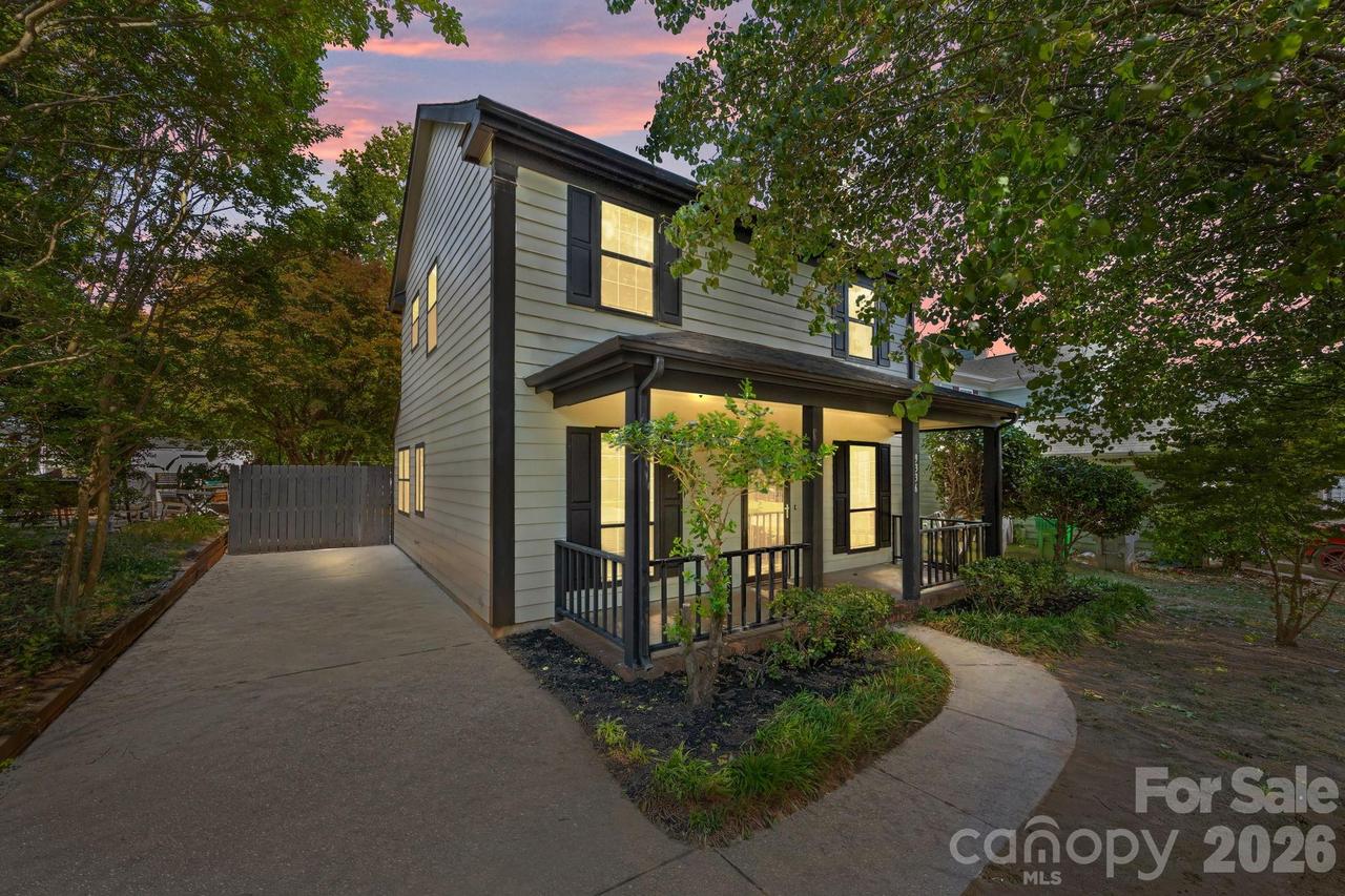9336 Amy Dr., Charlotte, NC 28213