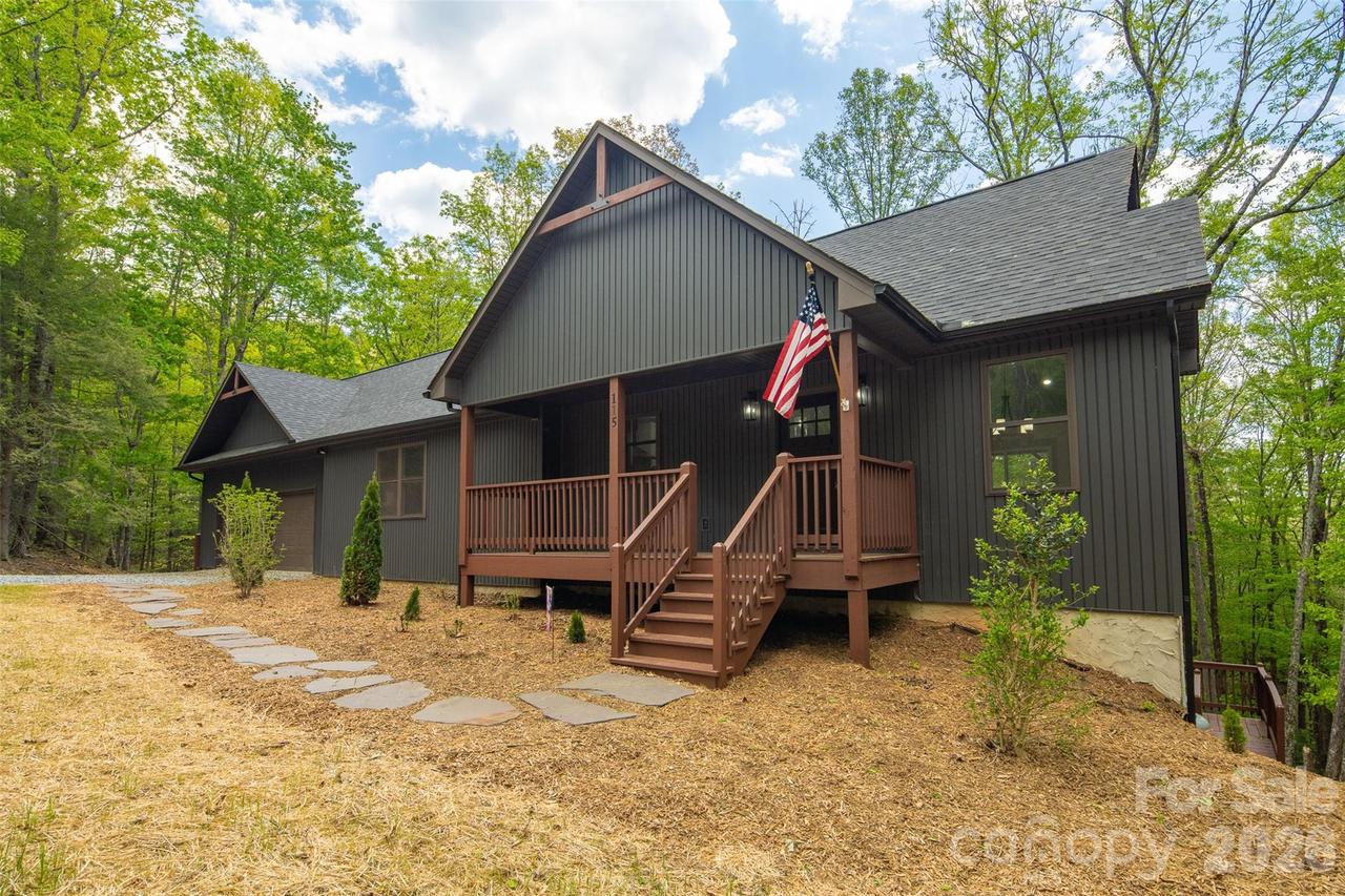 115 Pine Burr Dr., Purlear, NC 28665