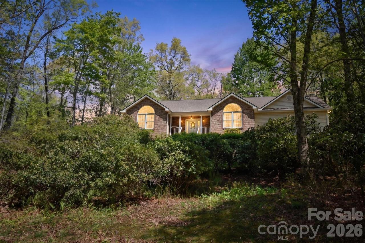 548 Thunder Rd., Brevard, NC 28712