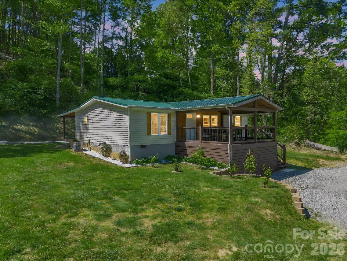 285 Dix Creek No 1 Rd., Leicester, NC 28748