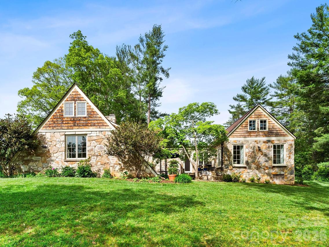 84 Arthur Rd., Asheville, NC 28806