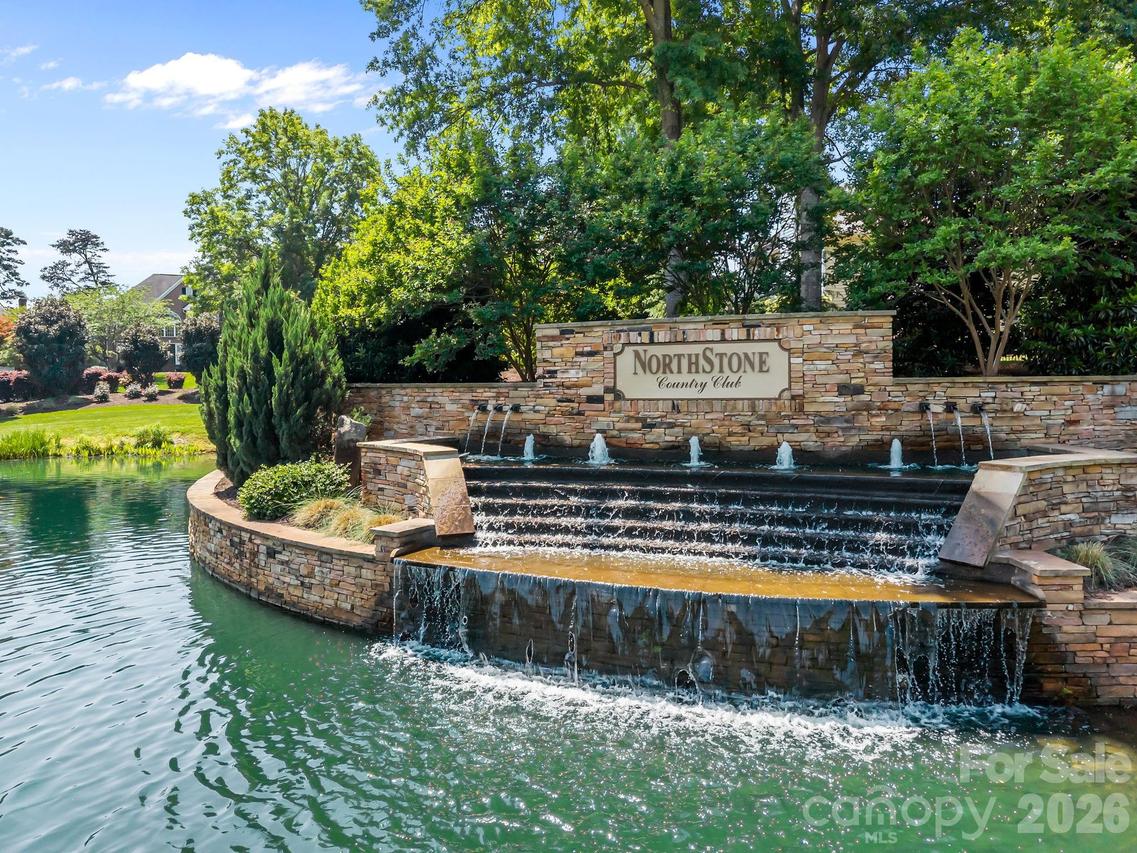 15540 Northstone Dr., Huntersville, NC 28078